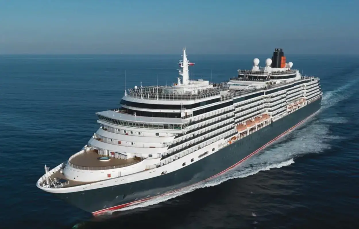 Cruise Ship