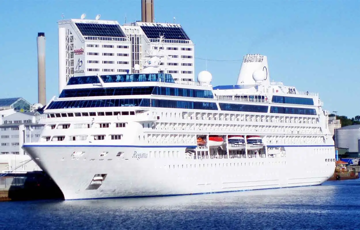 Cruise Ship
