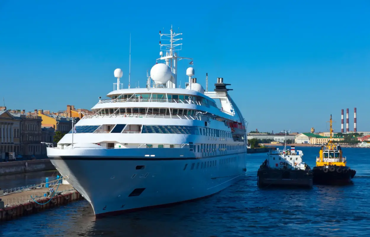 Cruise Ship