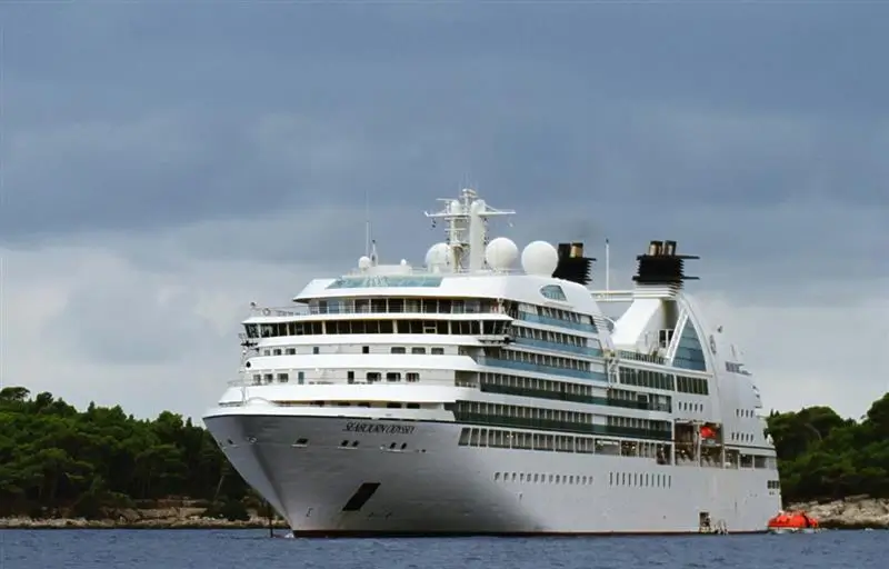 Cruise Ship