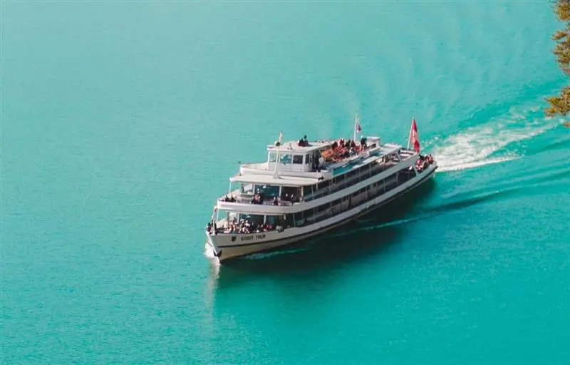 Cruise Ship
