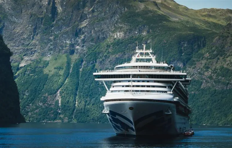 Cruise Ship