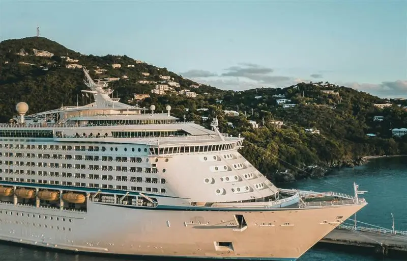 Cruise Ship