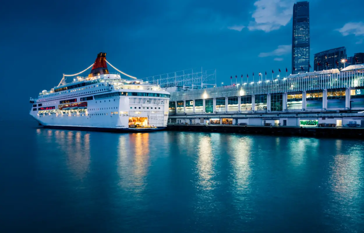 Cruise Ship