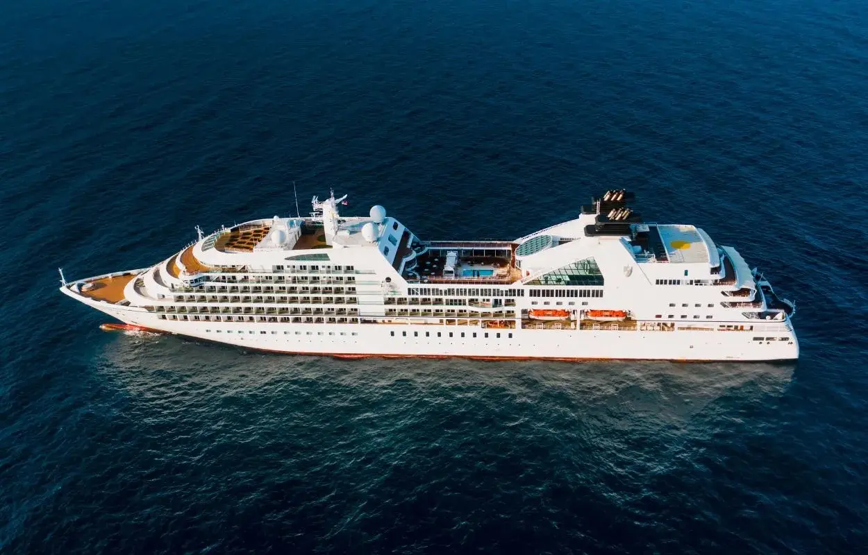 Cruise Ship