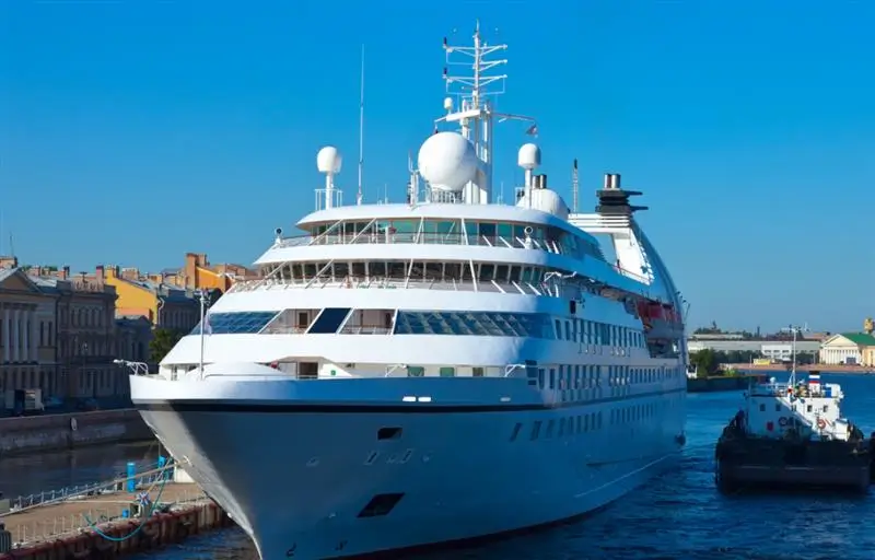 Cruise Ship