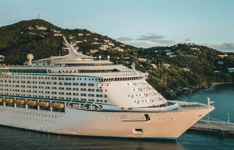 Cruise Ship